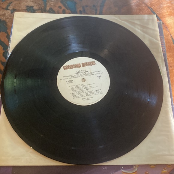 GREGG ALLMAN LAID BACK - Picture 4 of 6